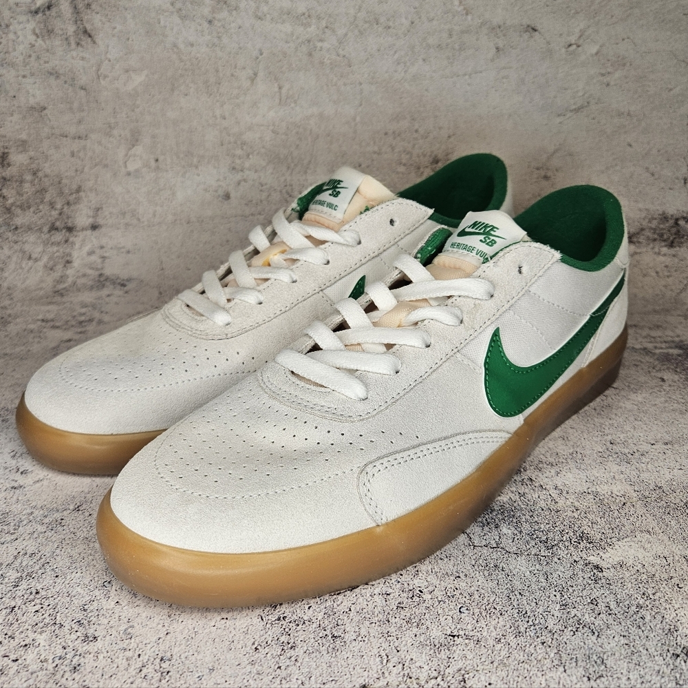 NWOT Nike SB Heritage Vulc Summit White Lucky Green / Mens Size 10.5
